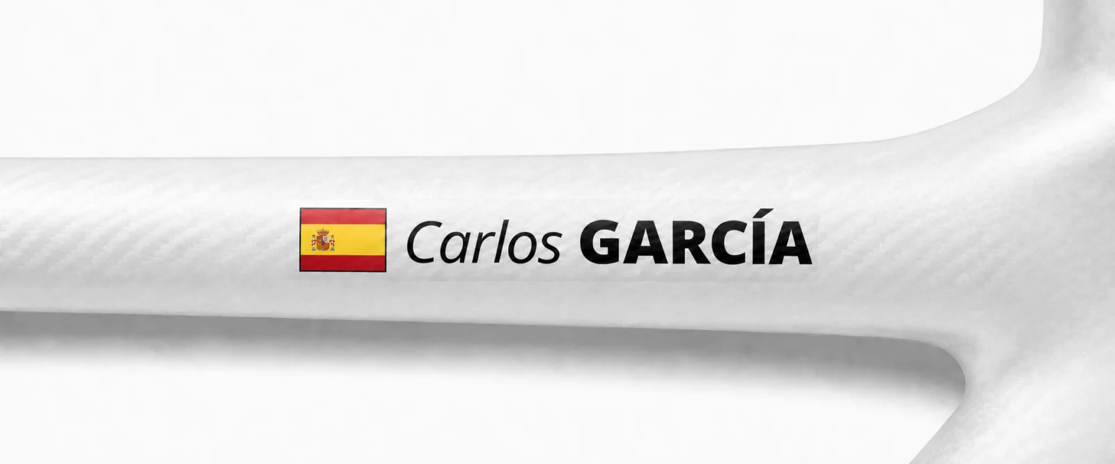 Tubo de bicicleta con pegatina personalizada de nombre y bandera española